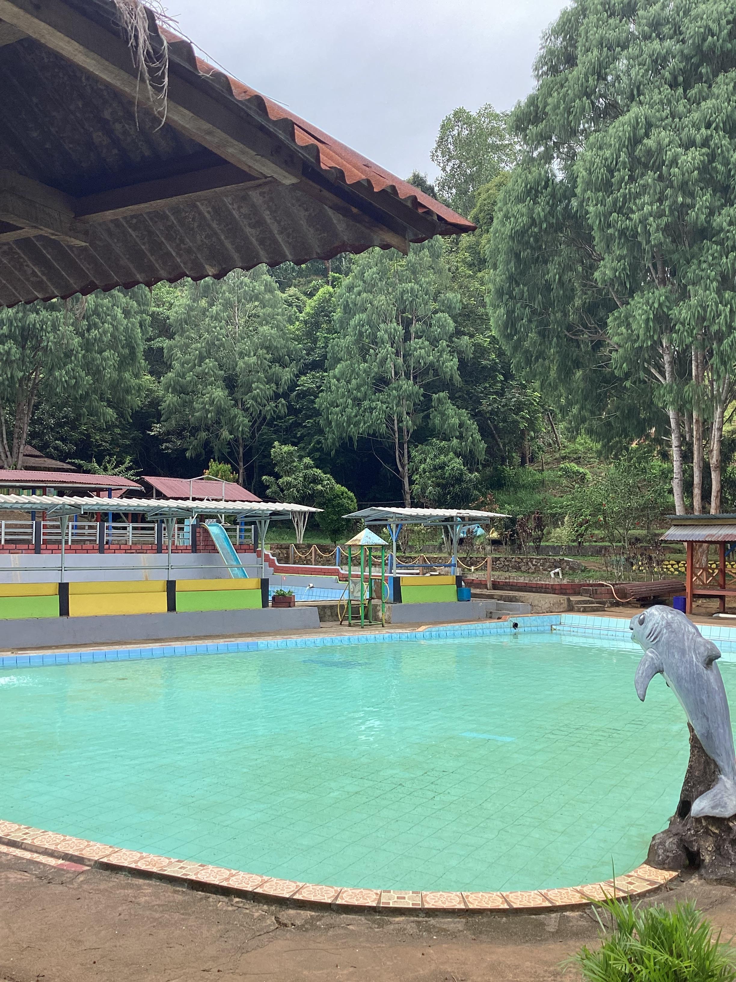 Kolam Keluarga