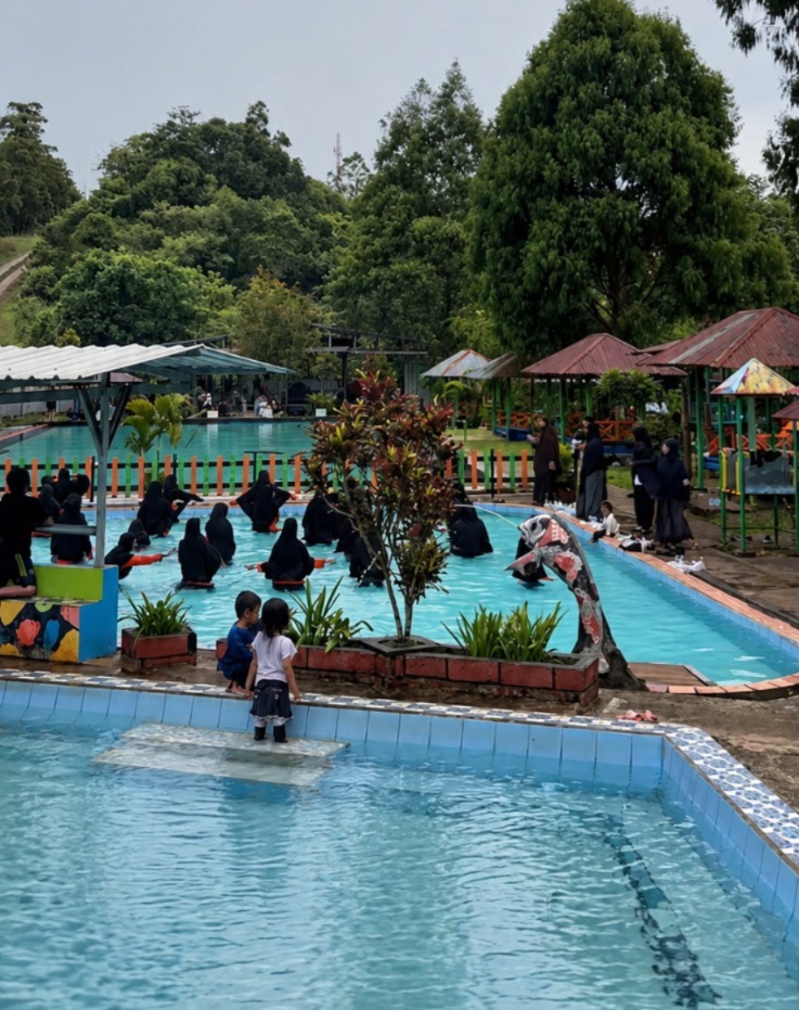 Kegiatan Berenang